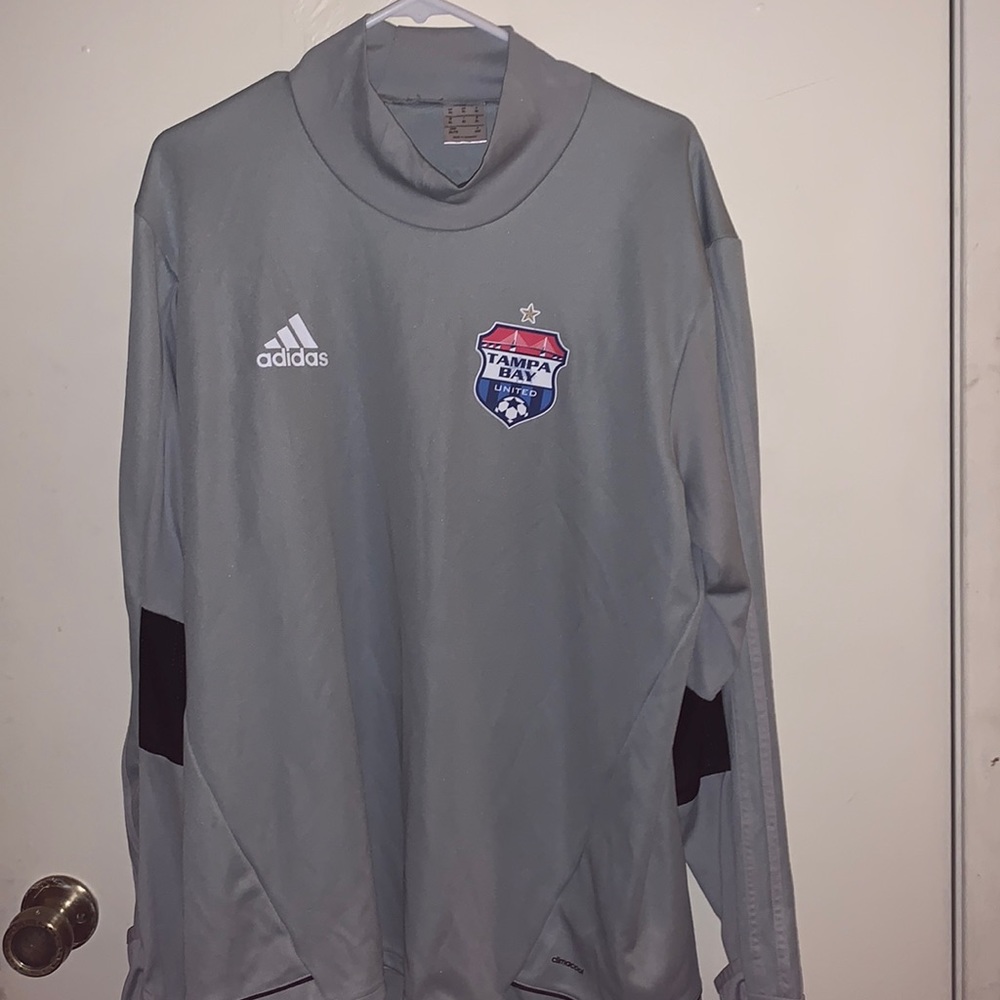 Adidas Tampa Bay Rowdies Soccer pullover with thumb holes in sleeve…nice